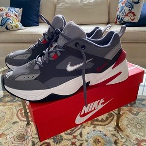 Brand new men’s nikes